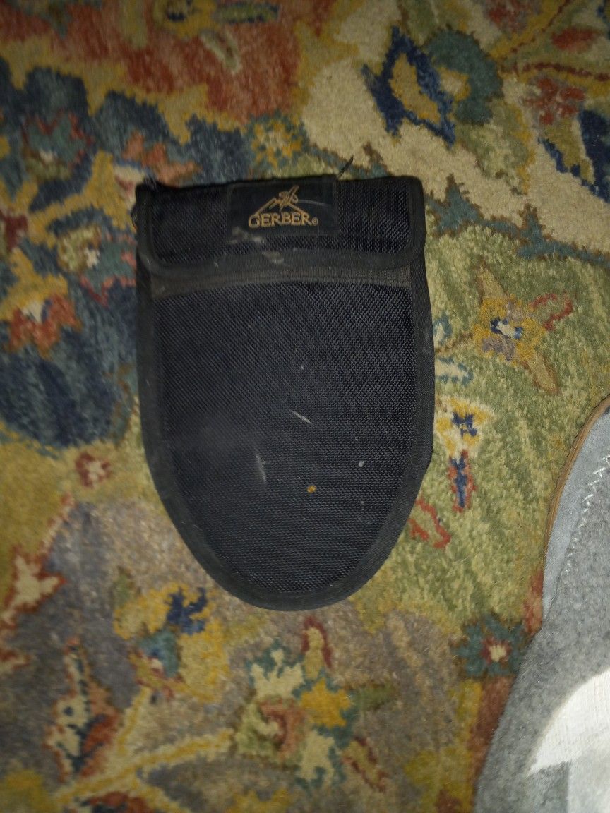 Gerber Folding Shovel idea for Camping Or Small Jobs In The Yard The Shovel Is Like Brand New Easy Fold Up Into Case Hardly Takes Up Any Room To Store