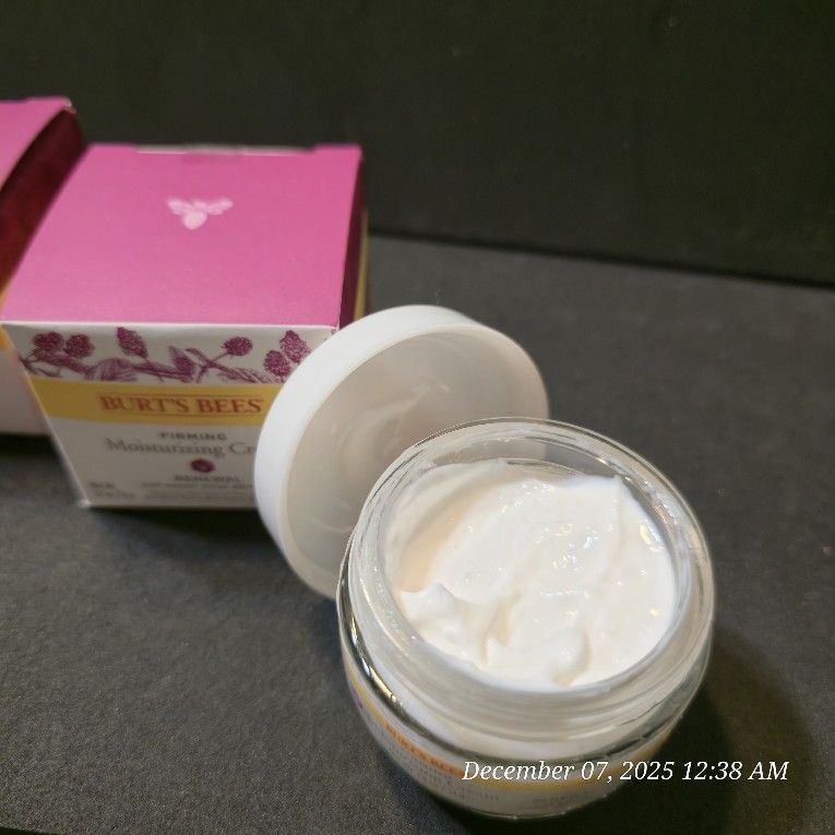 Burt's Bees Firming Cream