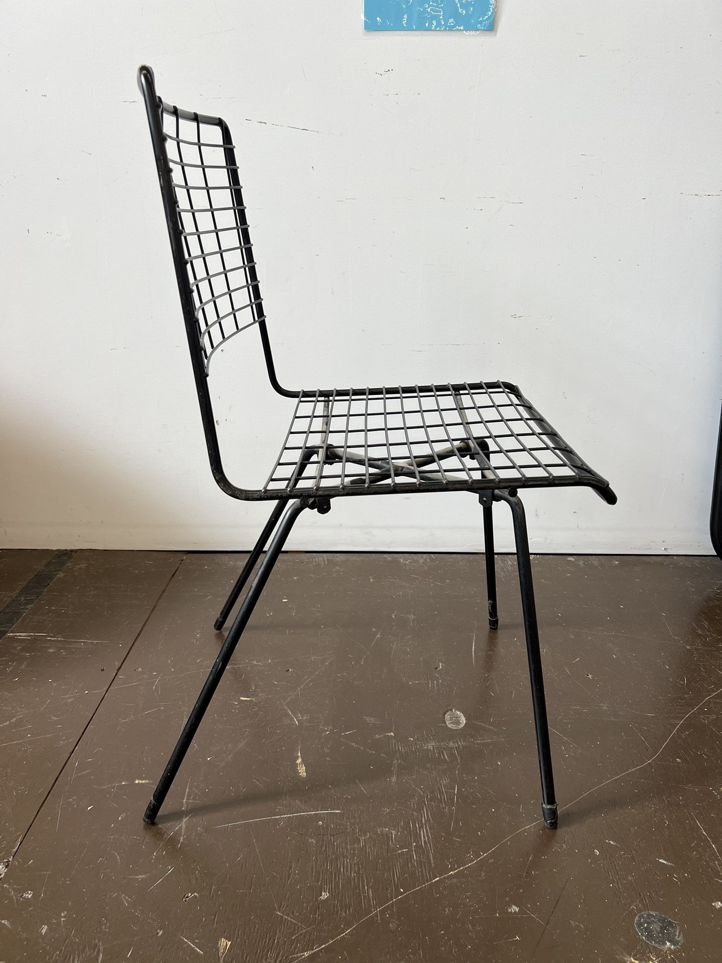 ガーデンファニチャー 50s wire chair by John Keal John Keal Wire
