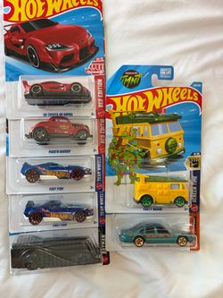Hot Wheels Die-Cast Cars Bundle Lot of 7