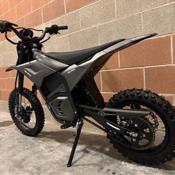 Valtinsu EM5 Electric Dirt Bike