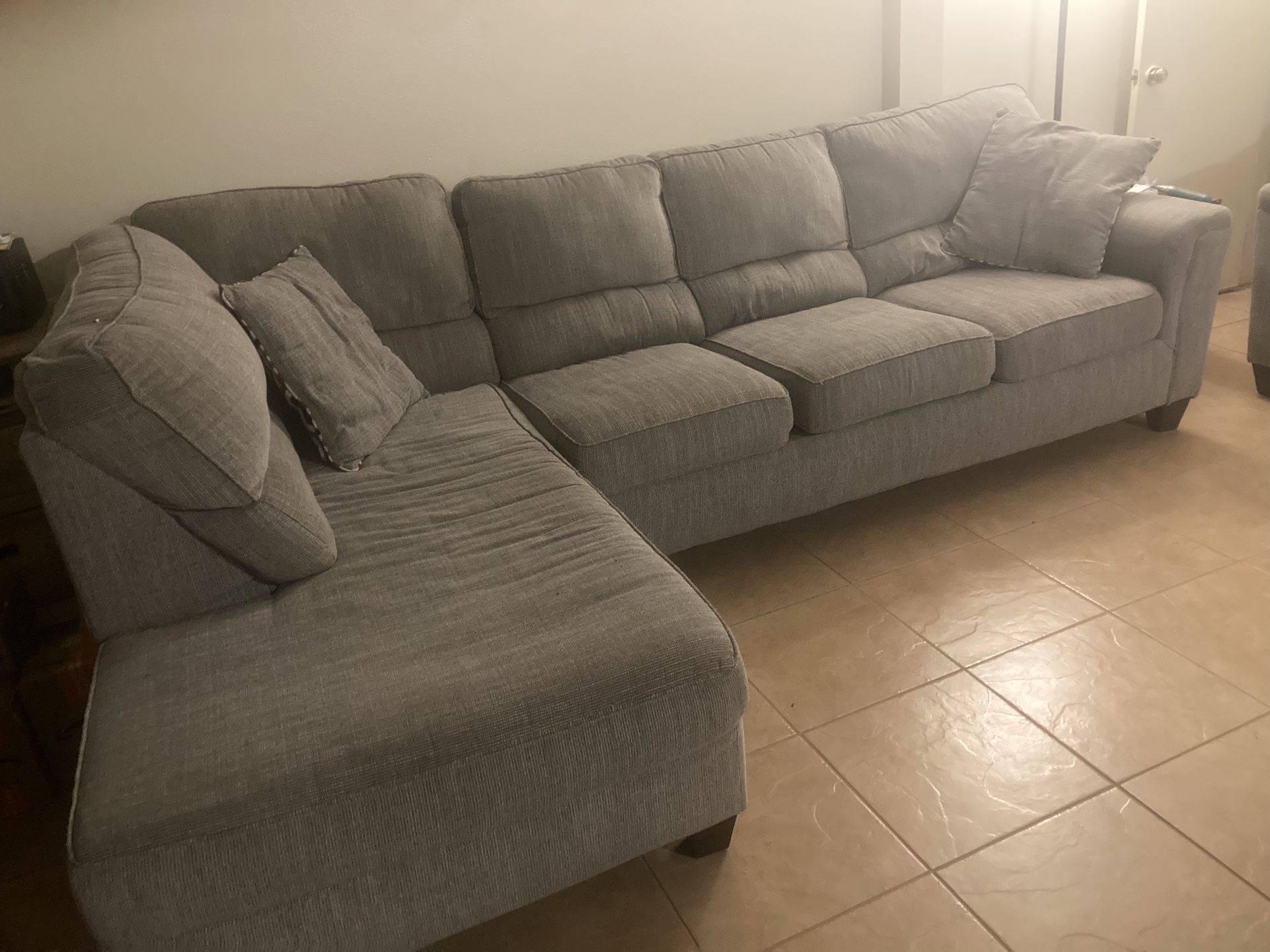 Sofa set