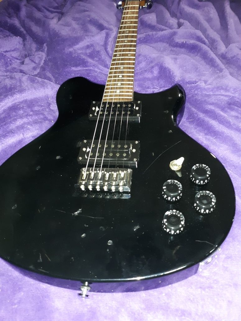 Washburn w114 electric guitar