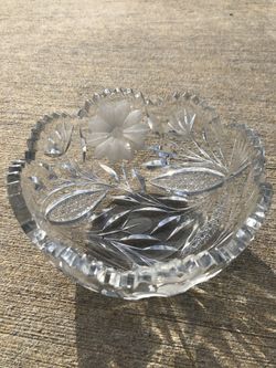 Awesome vintage bowl etched