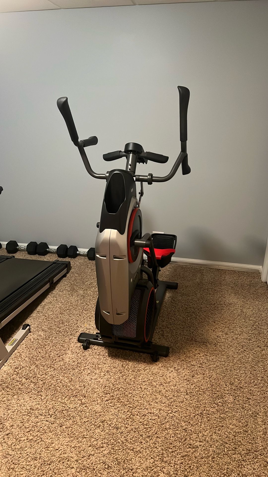 Elliptical Bow flex Max Trainer