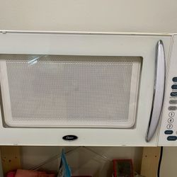 Oster Microwave