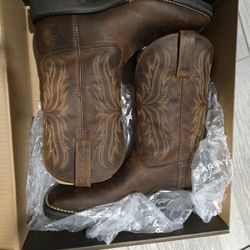 ARIAT BOOTS
