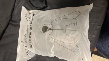 Valley Falls Zip Up. S
