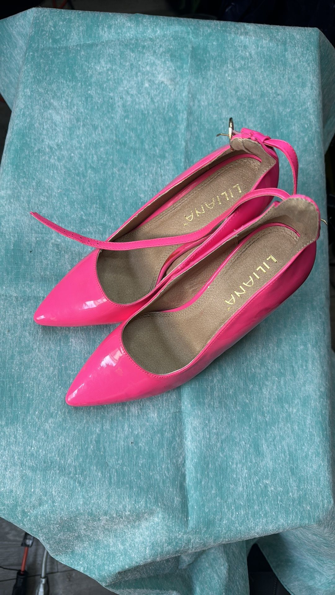 Liliana 6 inch Heels Hot Pink