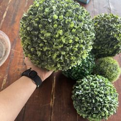Green Balls 