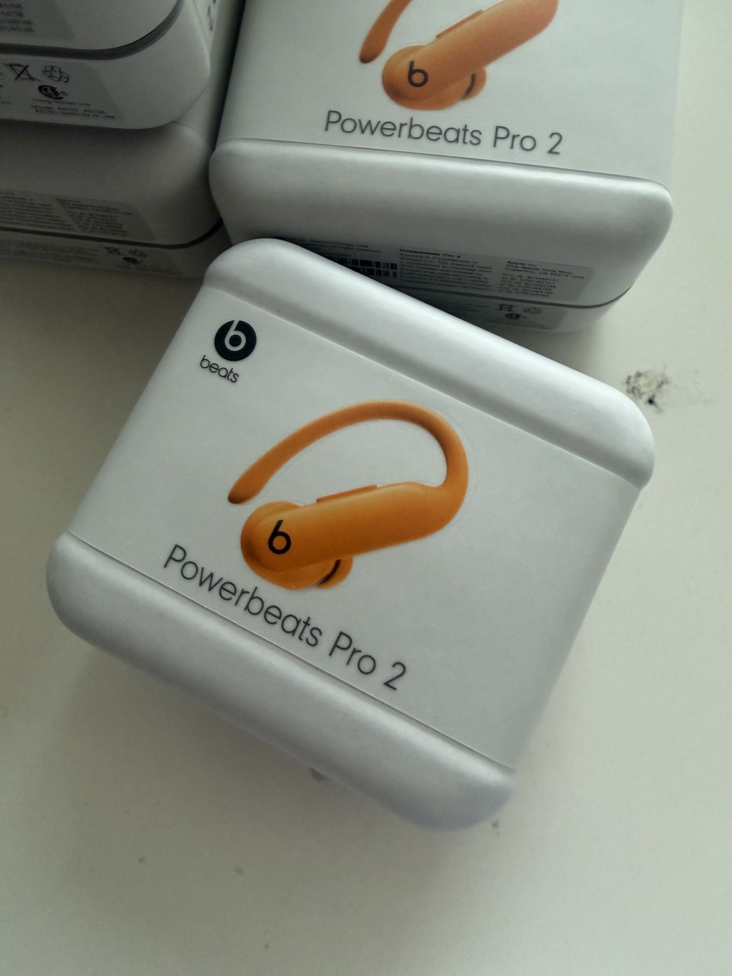 Powerbeats pro 2 orange