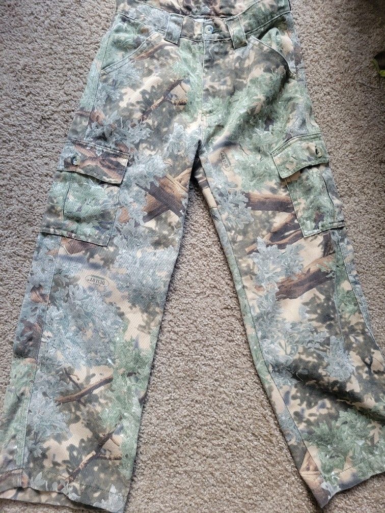 King's camo boys size 10/12 pants