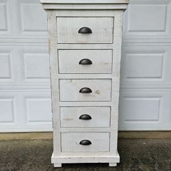 5 Drawer Wood Lingerie Chest of drawers / Dresser in Distressed White