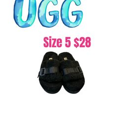 UGG Fluffita Black Slip Ons Platform Slides Size 5 Great Condition 💖