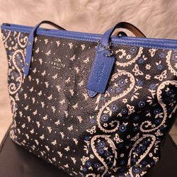 Beautiful Coach Bag In New Condition $125!