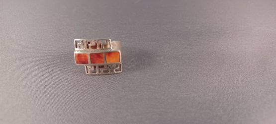 Woman's Ring Adjustable 950 Silver Weight 8 Grams Natural Stone from Peru