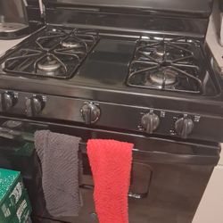 Black GE Gas Stove