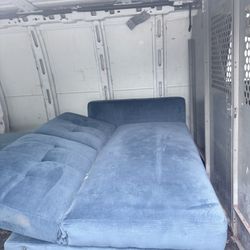 Couches 65 Dollars