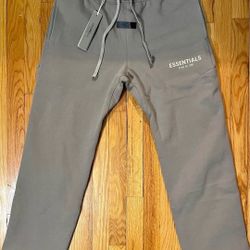Essentials Fear Of God Sweatpants (L)