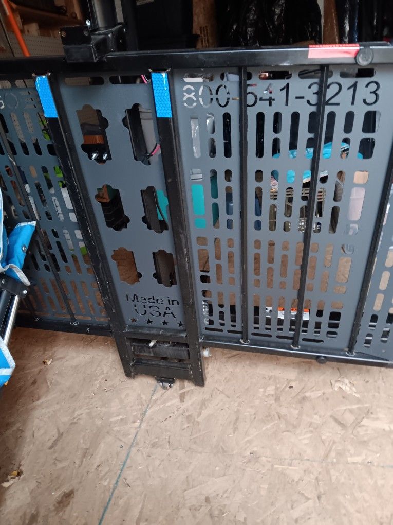 Wheelchair Electric Lift, Like New
