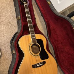 Takamine F390S Guitar 