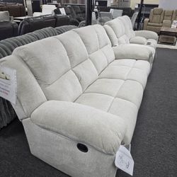 Reclining SOFA AND LOVE SEAT 🚚WE DELIVER🚚