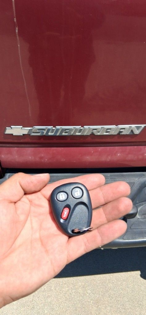 Car Keys / Llaves De Carro