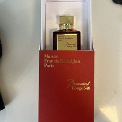 The Baccarat Rouge 540 Extrait de Parfum.