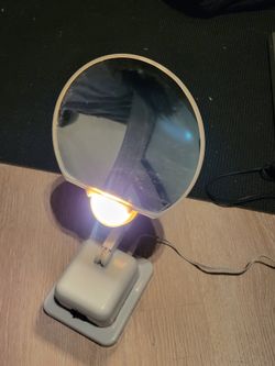 Mirror With Light