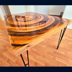 Amazing Vertigo Swirl Dining Table 
