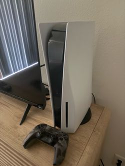 Ps5 w/ disc $300