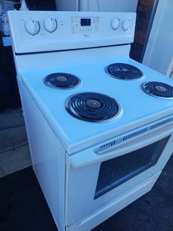 Whirlpool White Electric Coil Range Stove