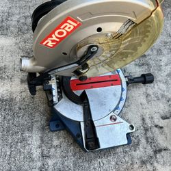 10 Inch Mitersaw RYOBI LIKE NEW