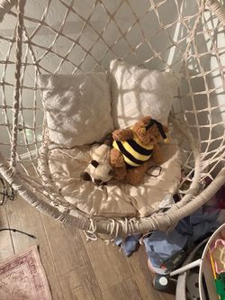 Hanging chair