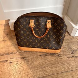 Louis Vuitton Monogram Alma Hand Bag 