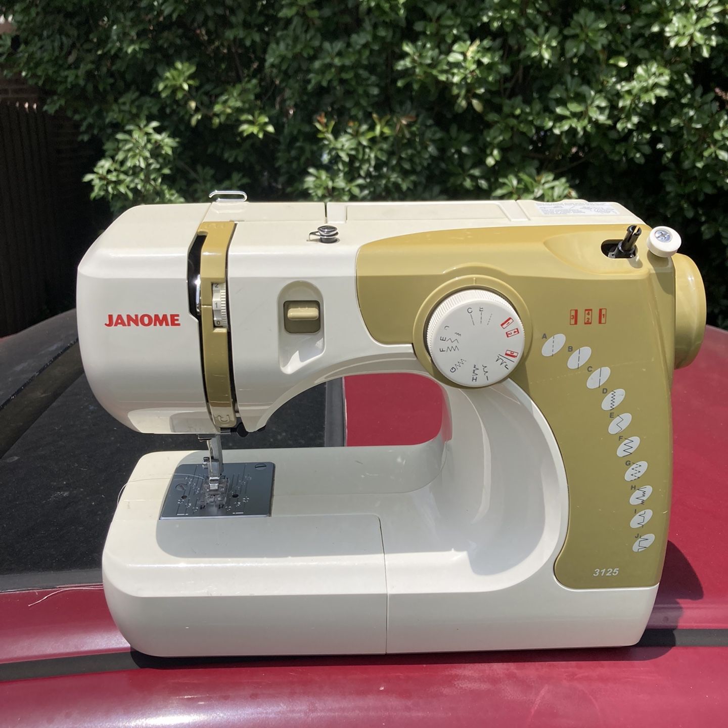 Janome 3125 Sewing Machine for Sale in Grand Prairie, TX - OfferUp