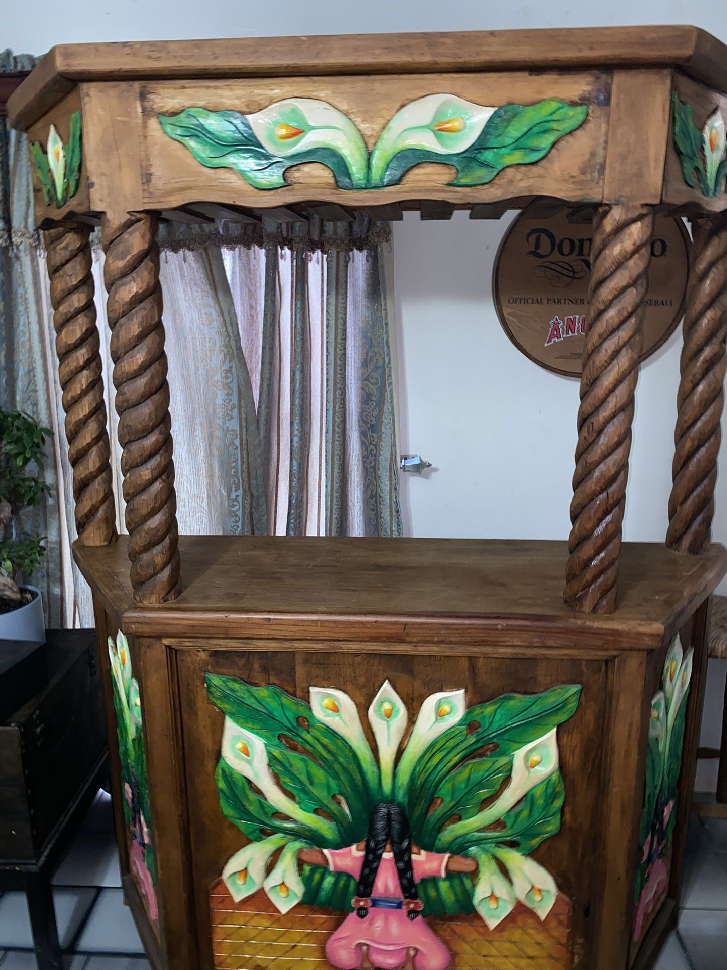 Bar Two Piece With Three Stools