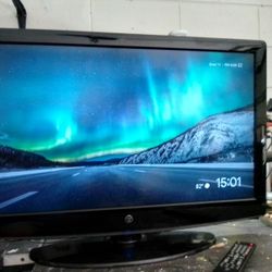 32" Westinghouse Flat Screen TV