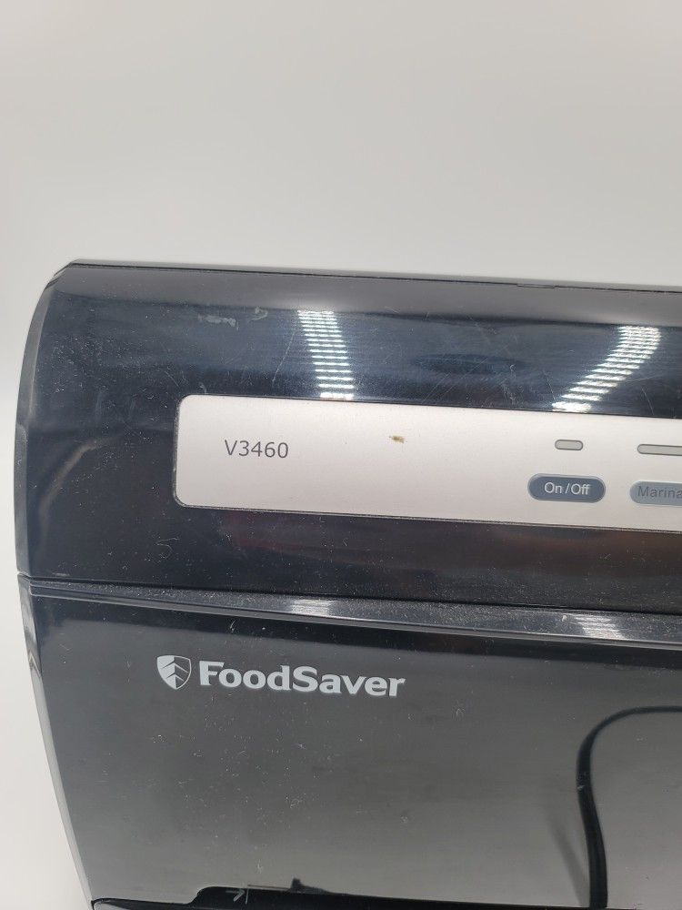 FoodSaver V3460 Space Saving Easy to Use Vacuum Sealer Automatic