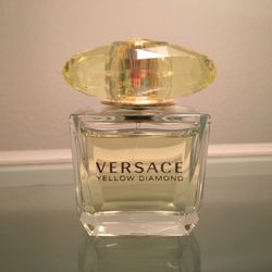 Versace Yellow Diamond Eau De Toilette 1 oz