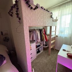Castle Bed