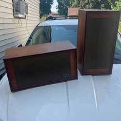 Benjamin EMI speakers ,2 Set,No Receiver Or Power Cord.