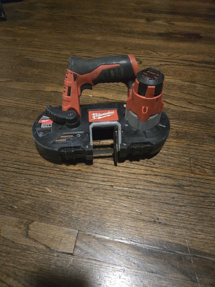 Milwaukee Bandsaw
