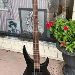 Carlo Robelli 4 String Electric Bass Guitar - Matte Black