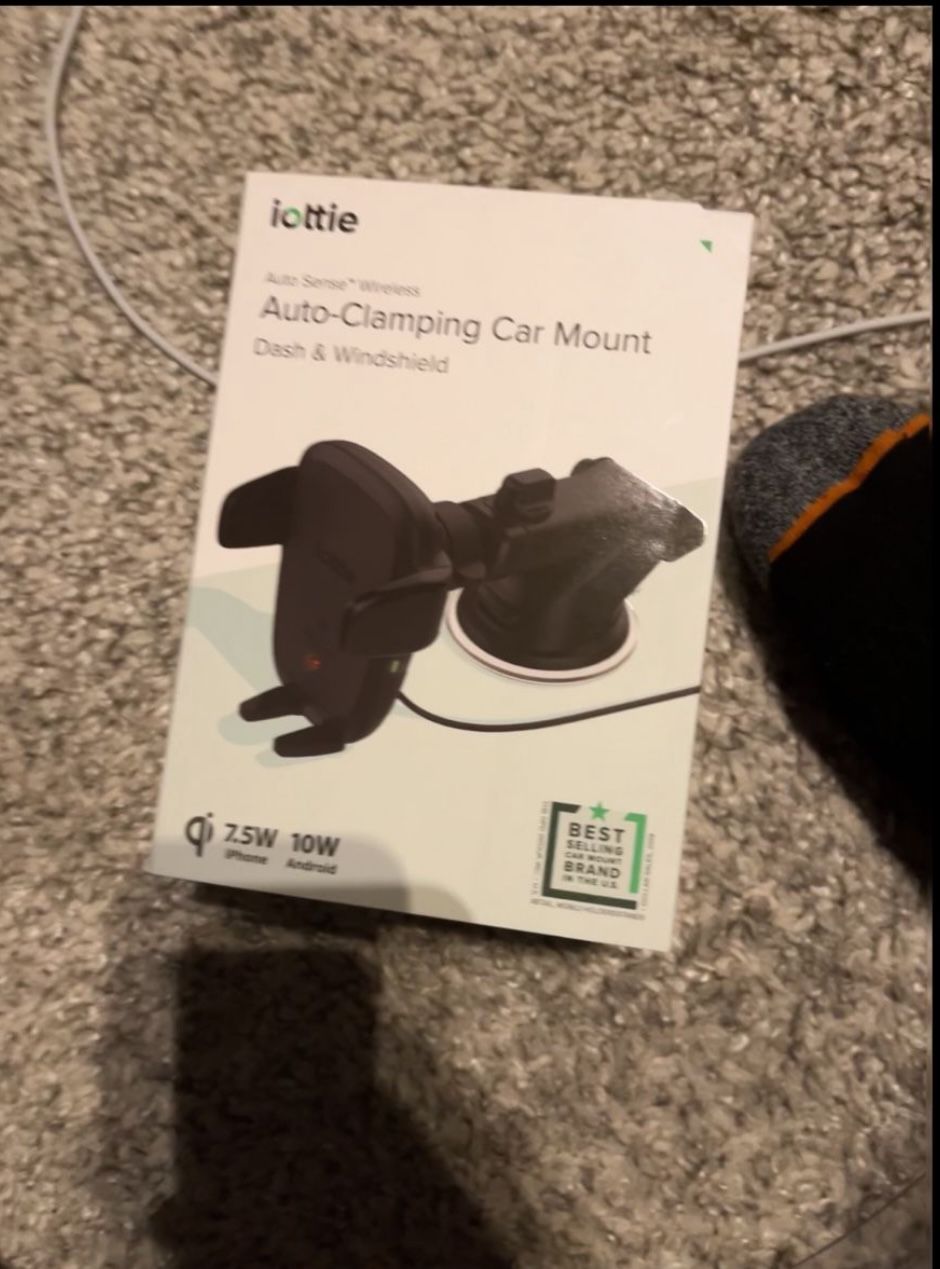 Auto Clamping Car Mount