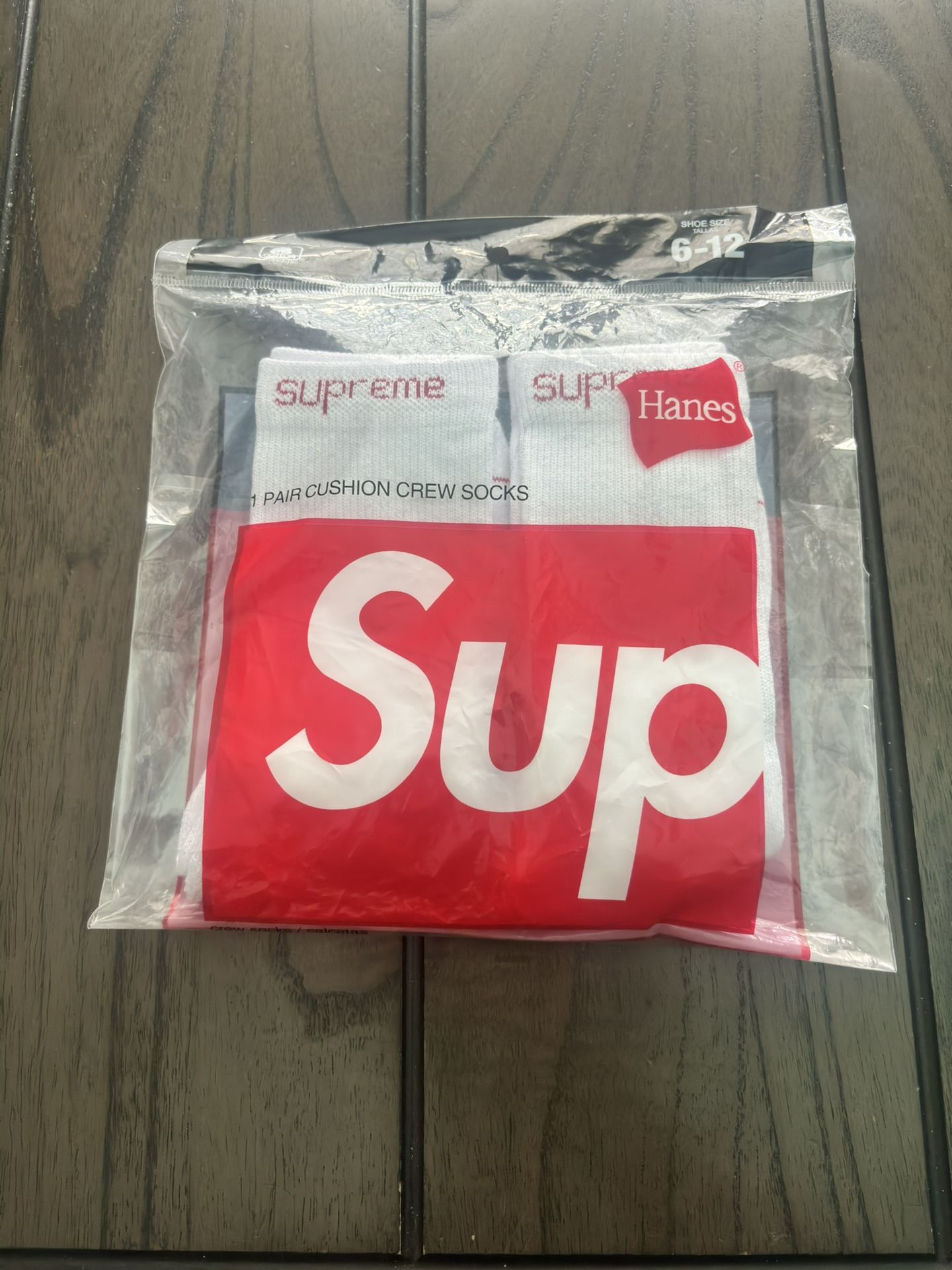 Supreme Socks