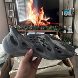 adidas Yeezy Foam RNR MX Granite Size 14