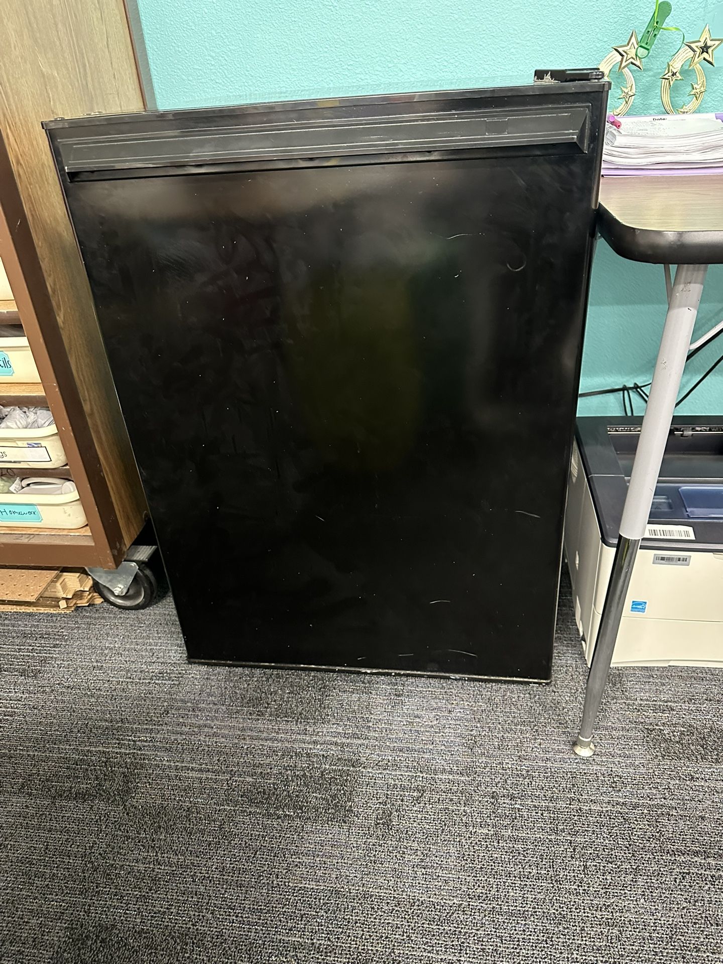 Mini Fridge 50$