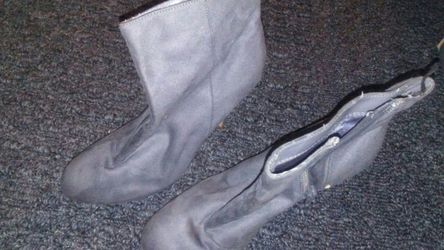 H and M Boots