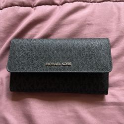 Michael Kors 👛